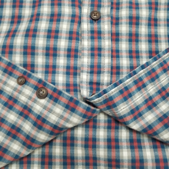 G.H. Bass & Co. Mens Button Down Shirt Size XL Blue and Red - Picture 6 of 6